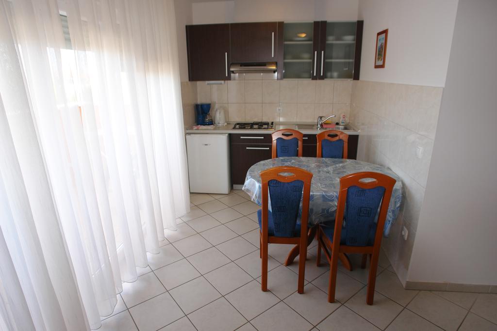 Apartments Spirito Rogoznica  Extérieur photo