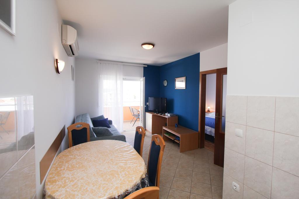 Apartments Spirito Rogoznica  Extérieur photo