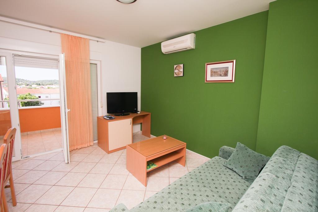 Apartments Spirito Rogoznica  Extérieur photo
