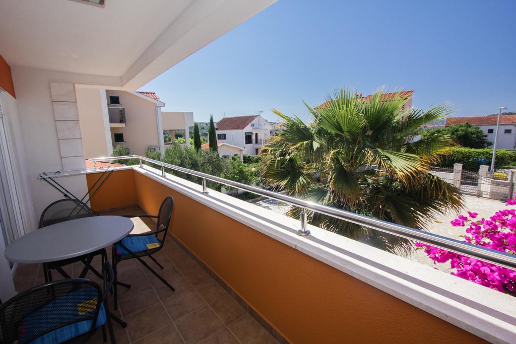 Apartments Spirito Rogoznica  Extérieur photo