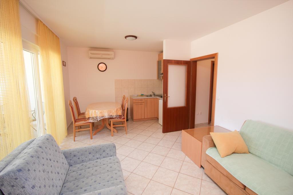 Apartments Spirito Rogoznica  Extérieur photo